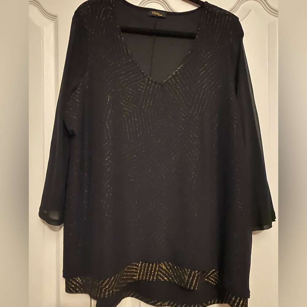 Cupio Woman Black and Gold Top